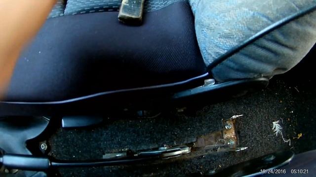 Установка автомобильных чехлов на ЗАЗ ВАЗ И ТАЗ смотреть онлайн