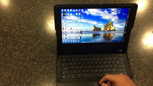 iPad Pro Review - Also Apple Pencil and Logitech Keyboard - Can you use this for work? смотреть онлайн