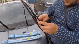 Замена дворников (щеток стеклоочистителя) за 1 минуту! +Лайвхак!