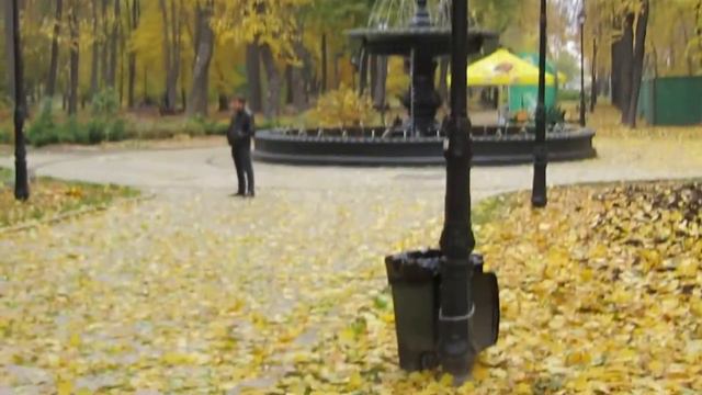 Fall in Mariinsky Park 1/5 (Kyiv, Ukraine) смотреть онлайн