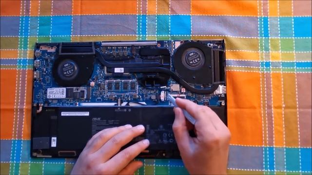Asus UX533F Disassembly смотреть онлайн