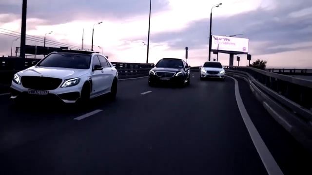 Топи, топи ту тапочку в пол....