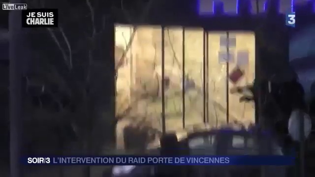 CHARLIE HEBDO   Amedy Coulibaly, Les Mains Menottés