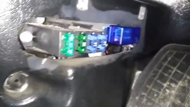 ELM 327 Диагностика сканер elm327 bluetooth Много вопросов мало ответов Тестируем на ниве урбан. смотреть онлайн