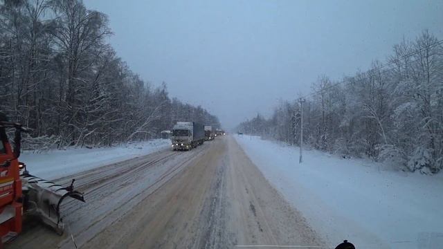 Подборка ДТП / Аварии / Разбитые авто / Снегопад / Гололёд. Я видел за 12. 2021 год. смотреть онлайн