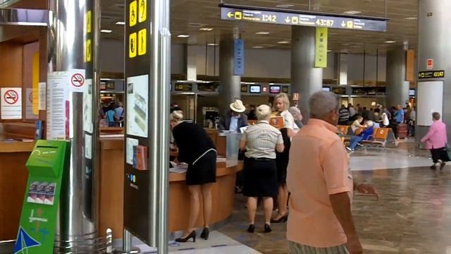 Tenerife South Reina Sofia Airport - TFS - Groundside смотреть онлайн