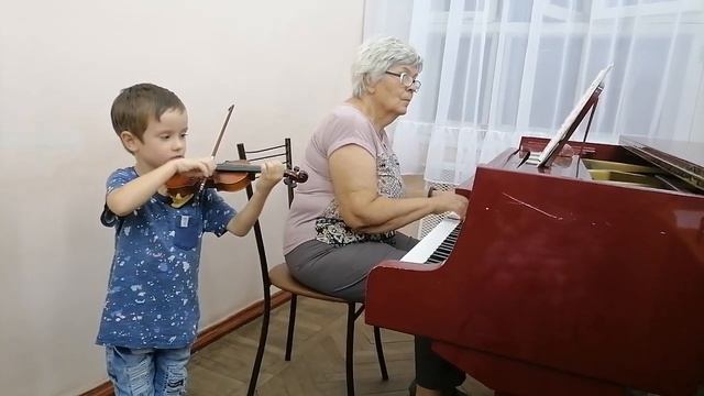 Е Тиличеева Качели. Польская нар. песня Танцевать два миши вышли смотреть онлайн