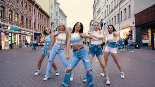 [K-POP IN PUBLIC | ONE TAKE] ITZY (있지) - SNEAKERS dance cover by BLOOM's Russia