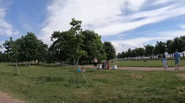 Парк 300-летия в Санкт-Петербурге смотреть онлайн