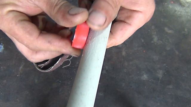 Создаем уникальную самоделку из баклажки и пластиковой трубы смотреть онлайн