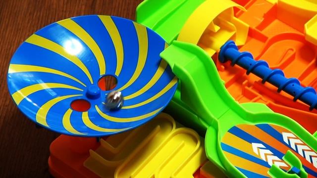 玉転がしゲーム『アスレチックランドゲーム2／Screwball Scramble Level 2』 смотреть онлайн