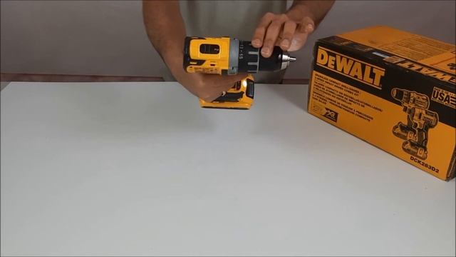 DeWALT DCK283D2  Power Tool Combo Kit- DCD791 , DCF887, DCB203, Charger, Belt Hooks, Contractor Bag