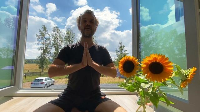 Om Lokah samasthah sukhino bhavantu - Om Shanti, Shanti, Shantihi ... смотреть онлайн