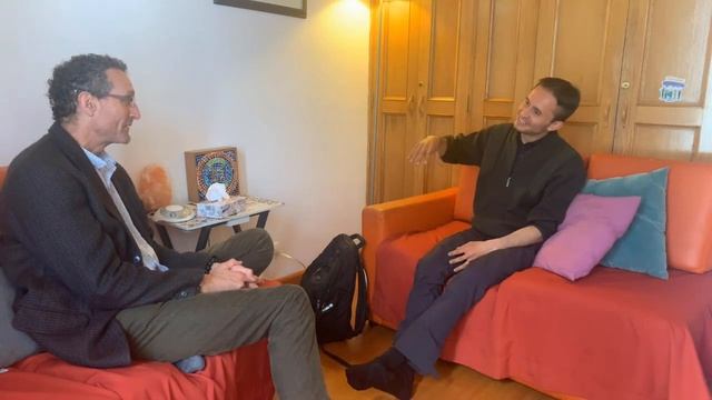 Gestalt Therapy Demonstration: A sincere spiritual fellow смотреть онлайн