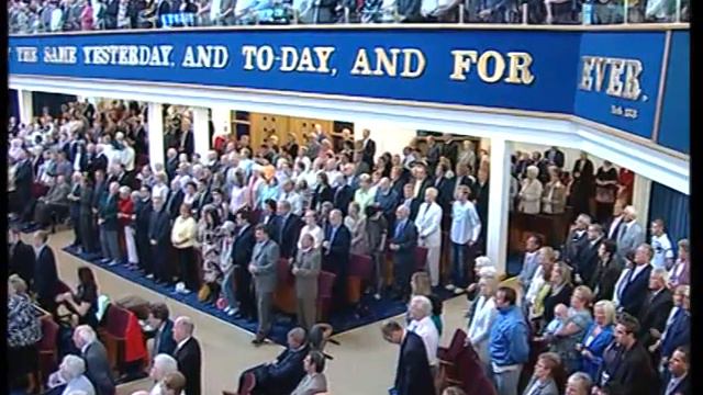 I STAND AMAZED IN THE PRESENCE OF JESUS THE NAZARENE : Gospel Hymn / WORTHY IS THE LAMB смотреть онлайн