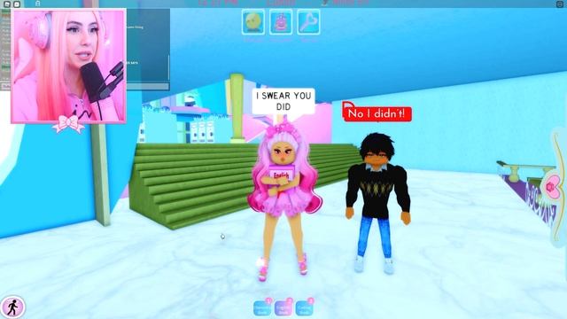 I Went Through THE BOY I LIKE'S PHONE And Caught Him TEXTING MY SISTER...Roblox Royale High смотреть онлайн
