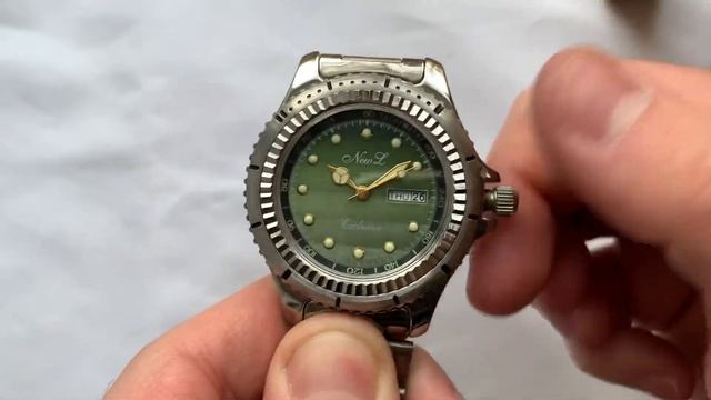 Видеообзор на редкие массивные стальные часы Луч-амфибия с календарём Минского часового завода смотреть онлайн