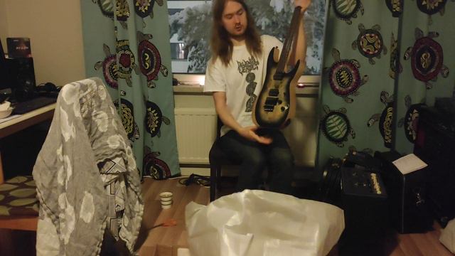 Unboxing Schecter Reaper 6 FR смотреть онлайн
