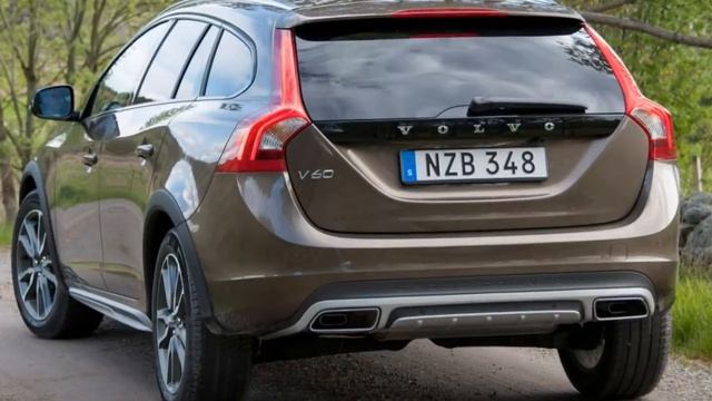 Volvo V60 Cross Country 2017 Car Review смотреть онлайн