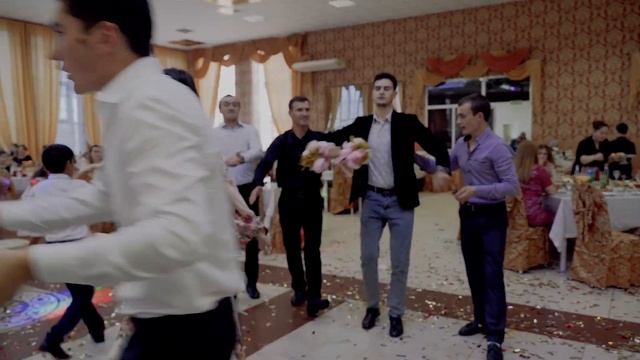 Красивая встреча жениха и невест Кумыкская свадьба Свадьба в Дагестане 2021 смотреть онлайн