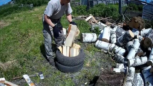 Колем дрова легко и просто, используя шины от автомобиля! смотреть онлайн