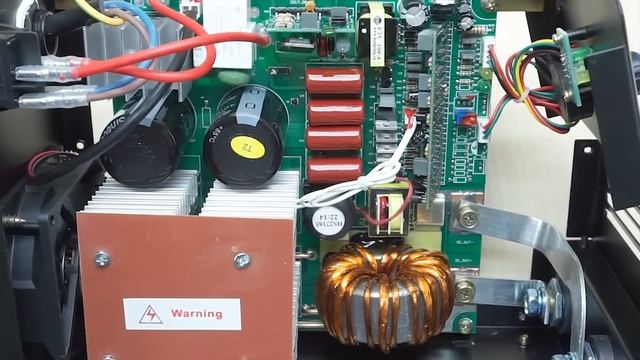 На что способен сварочный инвертор REXANT AC-200A?