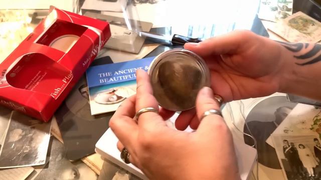 INTERACTIVE JEWELRY!!  😅😅  FIND A PEARL IN THE MUSCLE AND PUT IT IN THIS SILVER PENDANT!