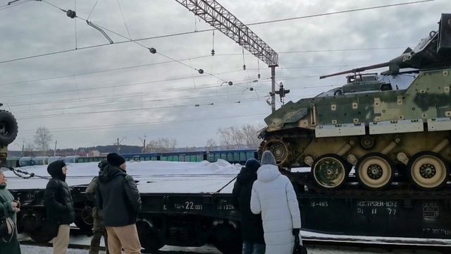 Брэдли томск смотреть онлайн