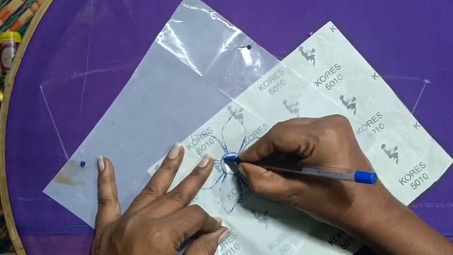 Tracing a design by using carbon paper смотреть онлайн