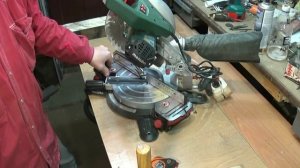 Торцовочная пила Metabo KS 216 M. Обзор.