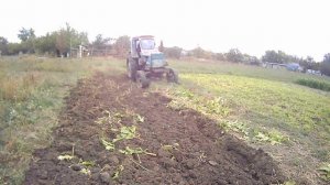 ПАХОТА Т-40 С САМОДЕЛЬНЫМ ПЛУГОМ, кто сказал что сорокан не пахарь.