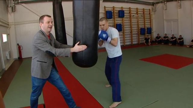 Про службу и не службу смотреть онлайн