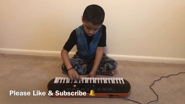 Jingle Bells - 6 year old boy plays "Jingle Bells" on his Piano смотреть онлайн