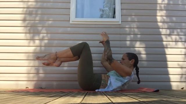Teaser - the Ultimate Pilates move! смотреть онлайн
