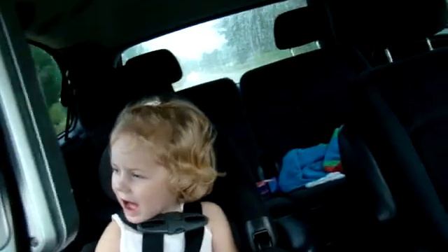 Mallory singing Debbie Gibson Part Two смотреть онлайн