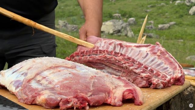 Прогулка по горам, приготовление вкусного ужина смотреть онлайн