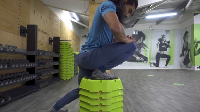 Master the Cossack Squat | 5 Exercises to Build Strength and Mobility смотреть онлайн