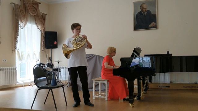 B.Dvarionas.Horn concerto/ Б.Дварионас.Концерт для валторны с оркестром 1 ч. Коренной Родион. смотреть онлайн