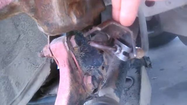 Замена переднего суппорта пассат б3 ( Passat b3) . Часть 1 смотреть онлайн