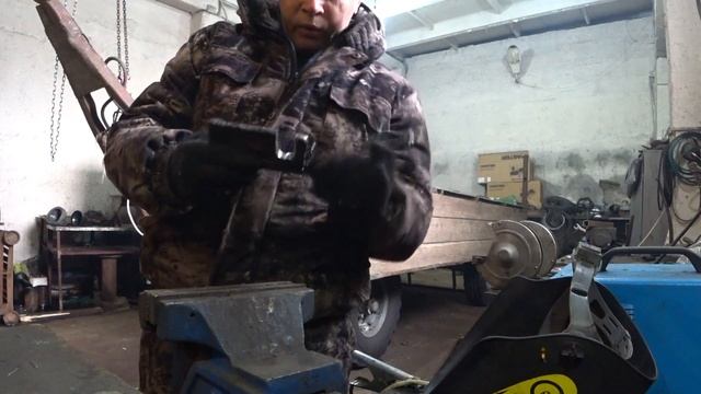 МТЗ-82 Ремонт прицепов! смотреть онлайн