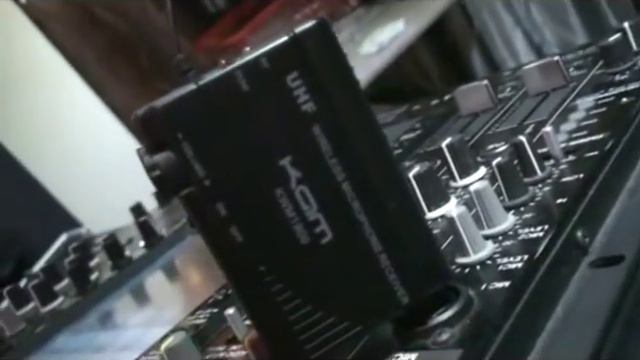 KAM KWM 1900 UHF Wireless Mic receiver смотреть онлайн