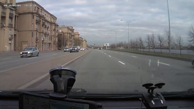 На Октябрьской набережной смотреть онлайн