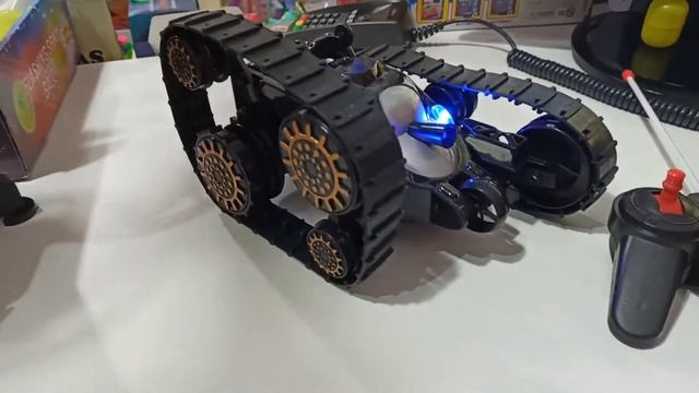 Машинка перевертыш типо ТАНК! магазин игрушек "Чижик" г. Витебск. смотреть онлайн