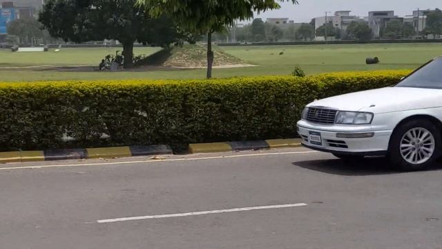 Toyota Crown Royal E 1991 Pakistan смотреть онлайн