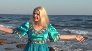 На побывку едет молодой моряк - Исп. дуэт Бирюза.mp4