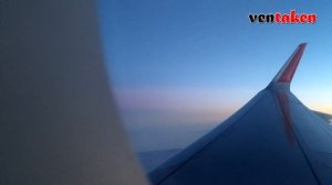 Самолет машет крыльями. Турбулентность. Вид из салона.