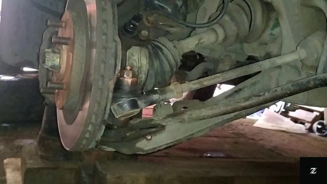 замена нижнего рычага подвески на Mitsubishi Pajero IO (Pinin) смотреть онлайн