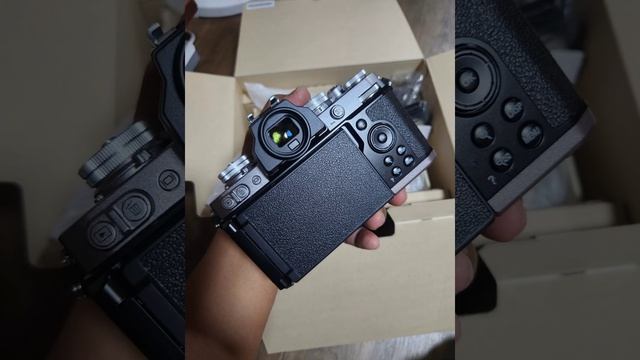 Finally! I bought my new retro design Nikon z fc camera with 28mm lens unboxing смотреть онлайн