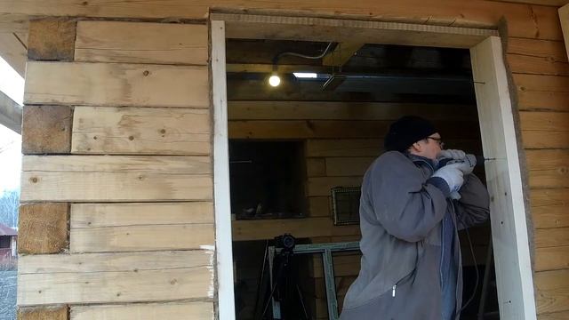 УСТАНОВКА ПЛАСТИКОВОГО ОКНА В ДОМЕ ИЗ БРУСА. МОЙ ОПЫТ смотреть онлайн