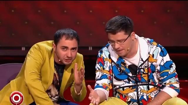 3 пиццы 4 сыра. Харламов и Карибидис